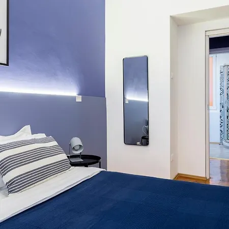 Pregiata Con Bagno Privato - Blu Di Persia Daire