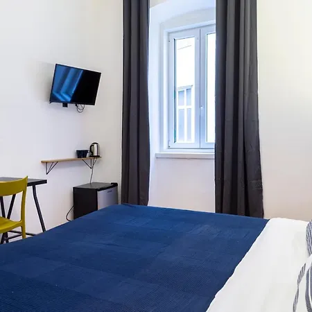 Pregiata Con Bagno Privato - Blu Di Persia Trieste