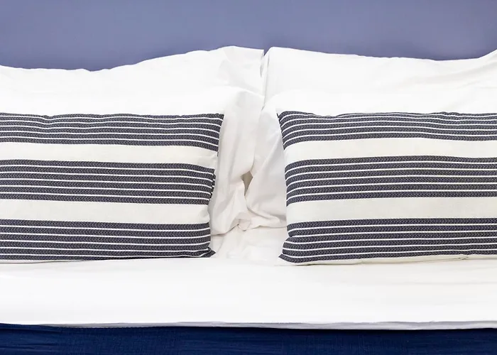 Daire Pregiata Con Bagno Privato - Blu Di Persia Trieste